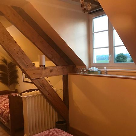 Saint-Symphorien-des-Monts La Nesliere Chambres D'Hotes Bio المظهر الخارجي الصورة